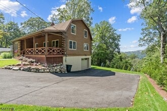378 Springbrook Trail in Sparta, NJ - Building Photo - Building Photo