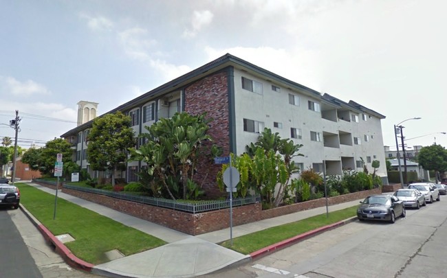 Saha Apartments in Los Angeles, CA - Building Photo - Building Photo