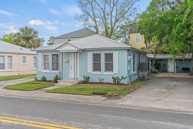 133 Riberia St in St. Augustine, FL - Building Photo - Building Photo