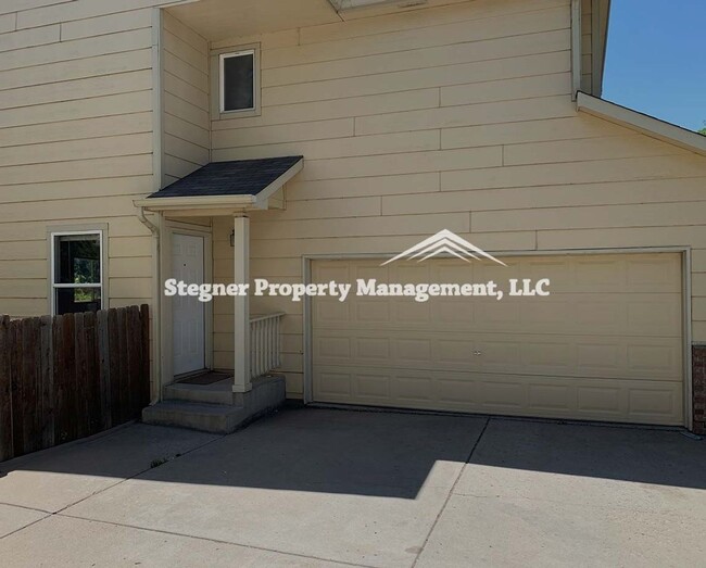 993 Winona Cir in Loveland, CO - Building Photo - Building Photo