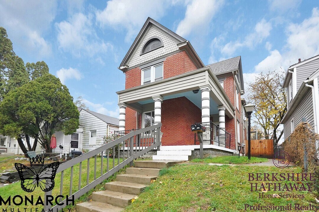 323 S Ogden Ave-Unit -323 1/2 in Columbus, OH - Building Photo