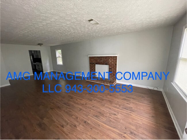 207 Glendale Ct in Stockbridge, GA - Building Photo - Building Photo