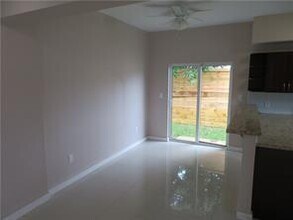 1944 E Sheridan St in Hollywood, FL - Building Photo - Building Photo