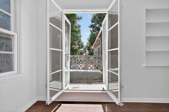 4227-4233 Leimert Boulevard in Los Angeles, CA - Building Photo - Building Photo