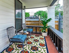 1106 Ashland St in Houston, TX - Building Photo - Building Photo