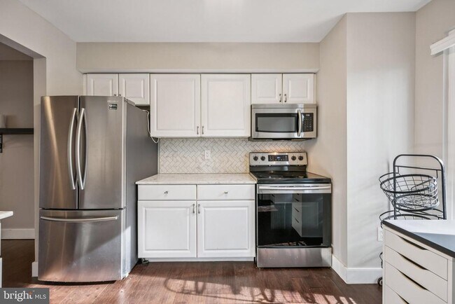 7849 Briardale Terrace in Rockville, MD - Building Photo - Building Photo