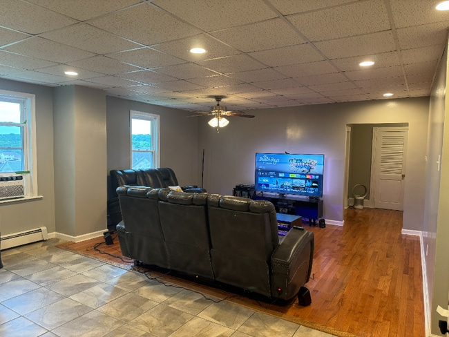 100 S Nesbitt St in Larksville, PA - Building Photo - Building Photo