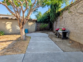 914 College Dr in San Jose, CA - Building Photo - Building Photo