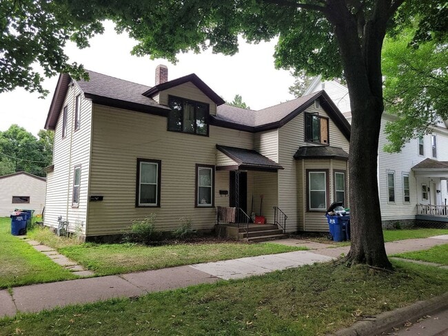 property at 715 Jackson St