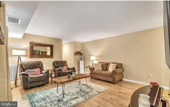 1543 Colonial Dr in Woodbridge, VA - Building Photo - Building Photo