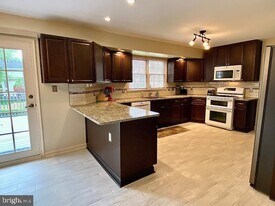 28 Scotland Cir in Stafford, VA - Building Photo