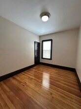 345 Earle St in New Bedford, MA - Building Photo - Building Photo