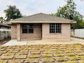 2804 Gumwood Ave W in McAllen, TX - Building Photo