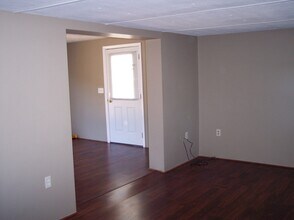 104 E 6th St in Panama, NE - Building Photo - Building Photo