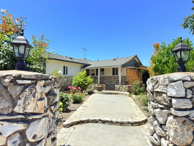 19810 Valerio St in Los Angeles, CA - Building Photo - Building Photo