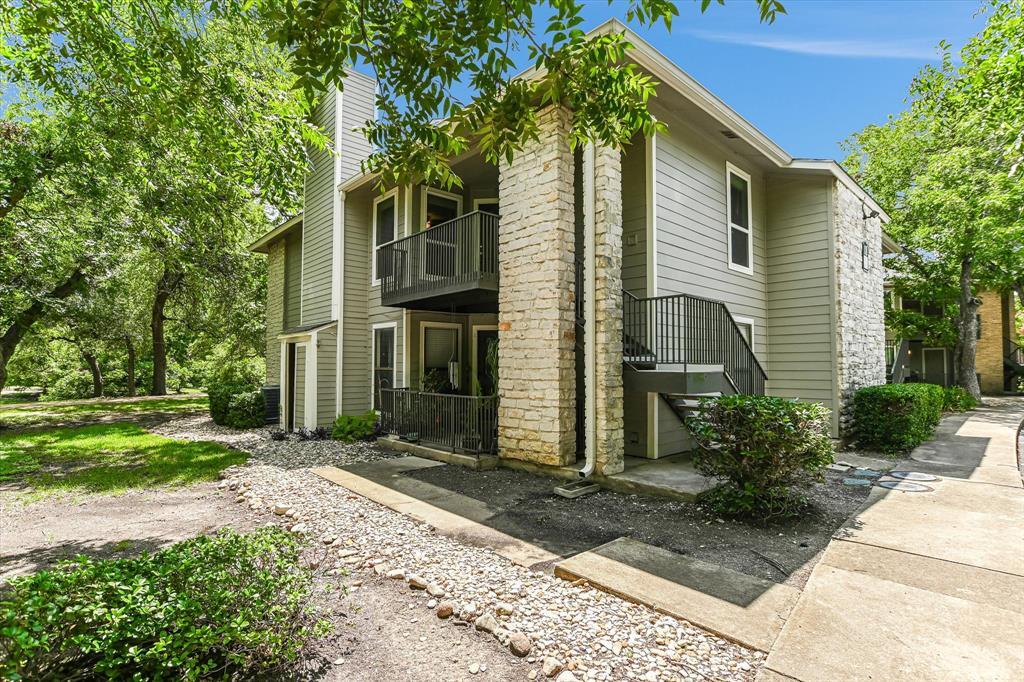 10616 Mellow Ln in Austin, TX - Building Photo