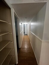 9616 Elm Lake Dr in Louisville, KY - Building Photo - Building Photo