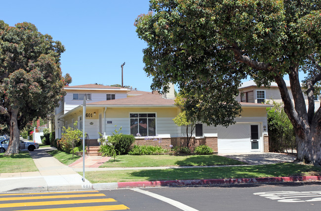 601 9th St in Santa Monica, CA - Building Photo - Building Photo