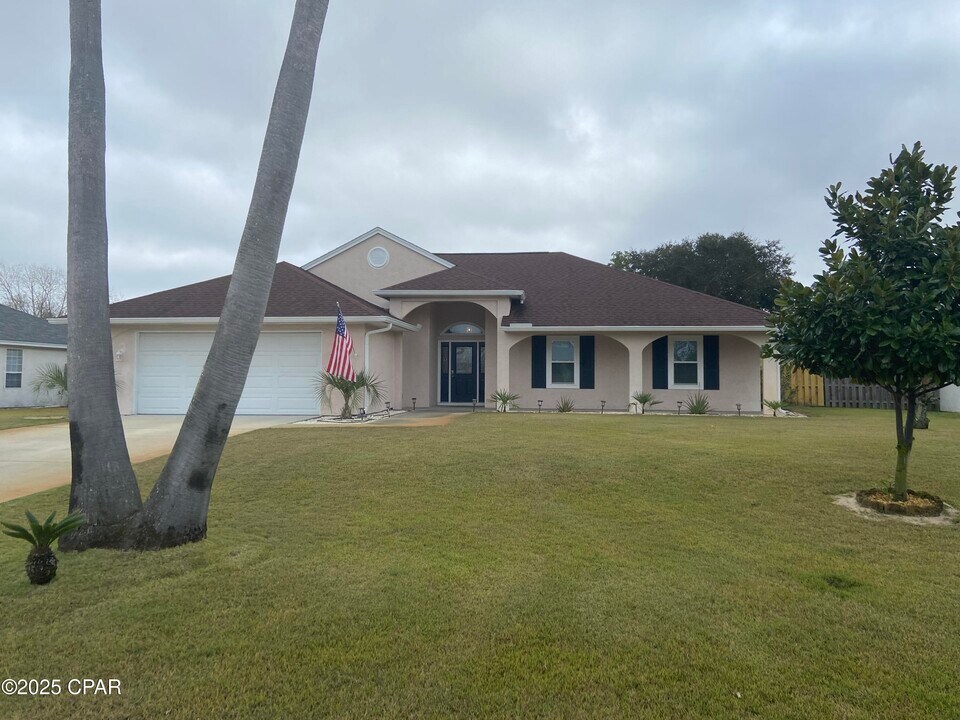 3657 Oakbrook Ln in Panama City Beach, FL - Building Photo