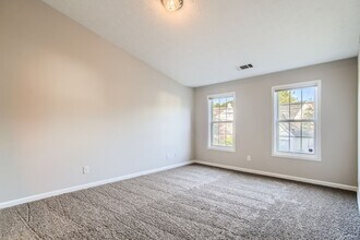 5487 Walnut Ln in Stonecrest, GA - Building Photo - Building Photo