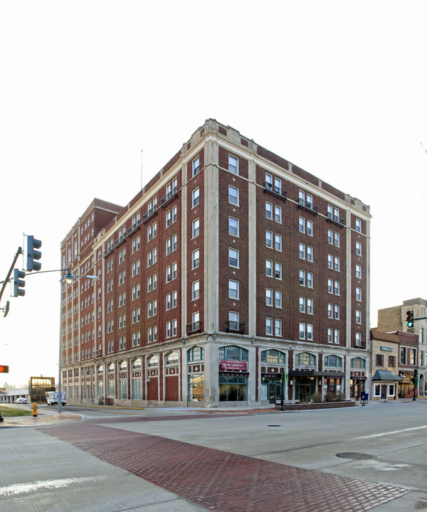 Renaissance Apartments in Elkhart, IN - Building Photo