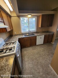 1806 E 3rd Ave photo'