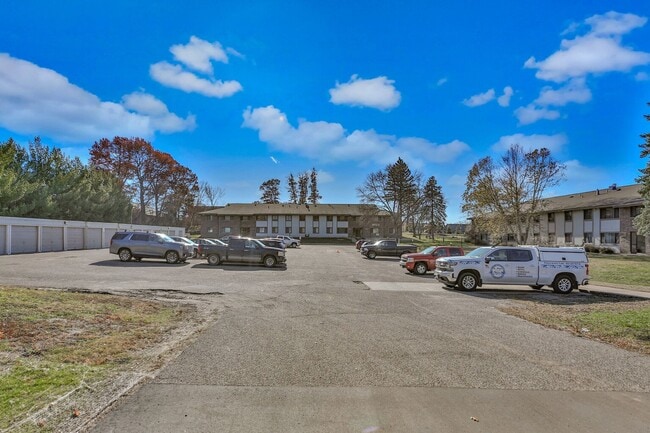 6001 E Viking Blvd in Wyoming, MN - Building Photo - Building Photo
