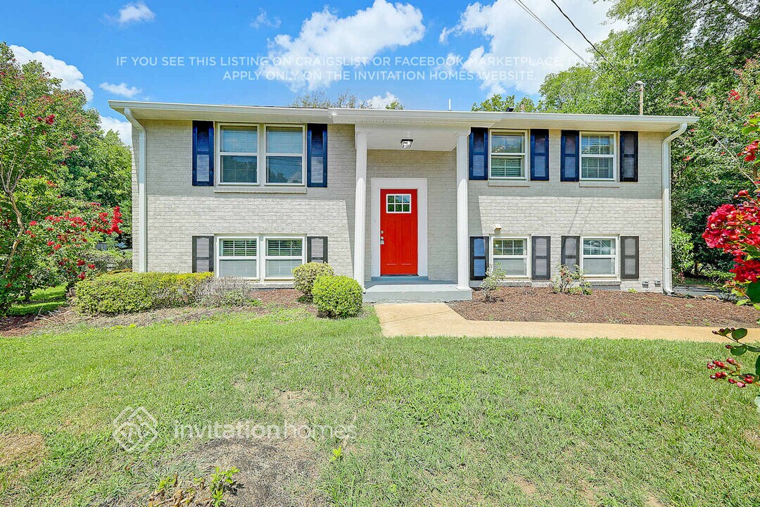 480 Paragon Mills Rd in Nashville, TN - Building Photo