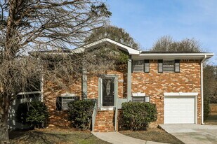 4220 Steading Rd in Powder Springs, GA - Building Photo