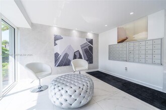 720 Collins Ave in Miami Beach, FL - Building Photo - Building Photo