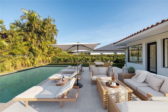 615 SW 21st Rd in Miami, FL - Building Photo - Building Photo