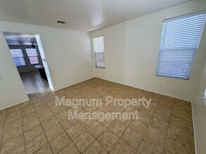 42060 Veneto Dr in Temecula, CA - Building Photo - Building Photo