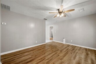 128 Alexander Ct in Riverdale, GA - Building Photo - Building Photo