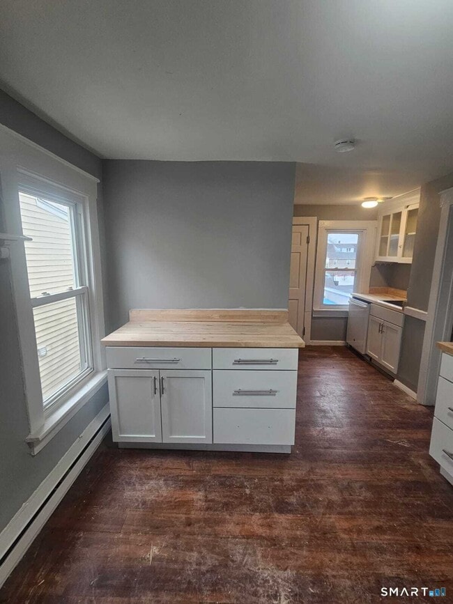 14 Westfield St in West Haven, CT - Building Photo - Building Photo