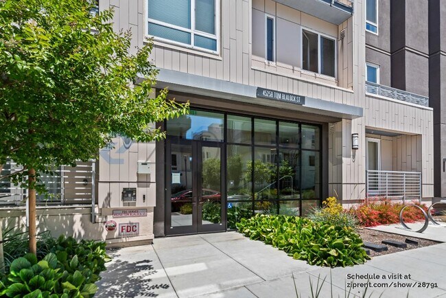 45258 Tom Blalock St in Fremont, CA - Building Photo - Building Photo