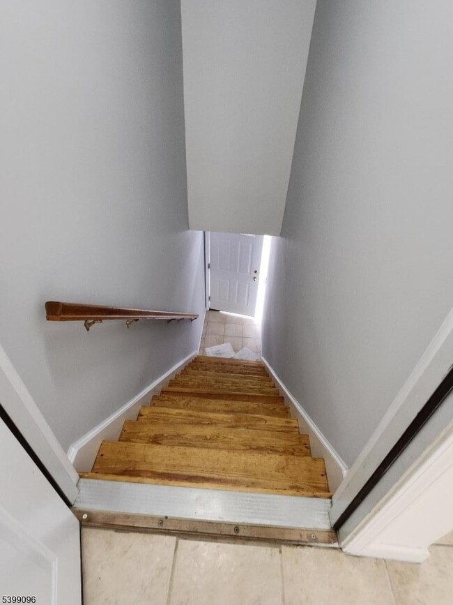 83 Wayne Ave in Paterson, NJ - Building Photo - Building Photo