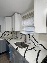 335 Summit Ave in Jersey City, NJ - Building Photo - Building Photo