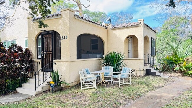 215 Glenview Blvd in Daytona Beach, FL - Building Photo - Building Photo