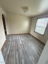 7211 Pennsylvania Ave in Youngstown, OH - Building Photo - Building Photo