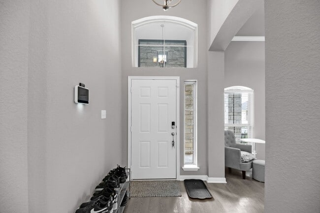 property at 3129 Gilchrist Dr