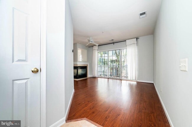 12715 Fair Crest Ct in Fairfax, VA - Building Photo - Building Photo
