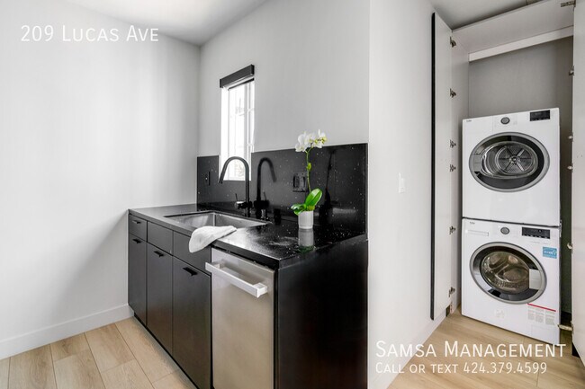 209 Lucas Ave in Los Angeles, CA - Building Photo - Building Photo
