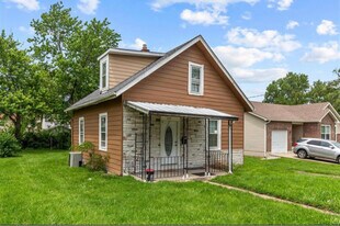 6105 Washington Ave in Berkeley, MO - Building Photo