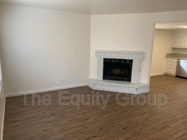 3928 W Meadow Ave in Visalia, CA - Building Photo - Building Photo