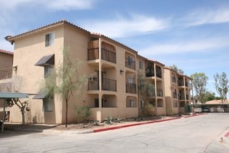 Regency Park in El Centro, CA - Building Photo - Building Photo