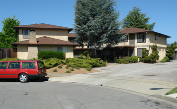 695 Ontario Ct in Sunnyvale, CA - Building Photo - Building Photo