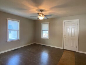 1701 E Belmont St in Springfield, MO - Building Photo - Building Photo