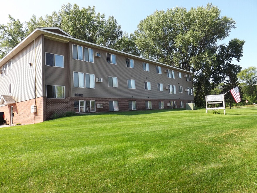Empire Apartments and Nearby St. Cloud Apartments For Rent St. Cloud, MN