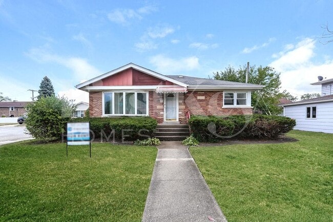 property at 701 E 162nd Pl