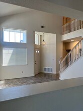 5864 Murrell St in Elk Grove, CA - Building Photo - Building Photo